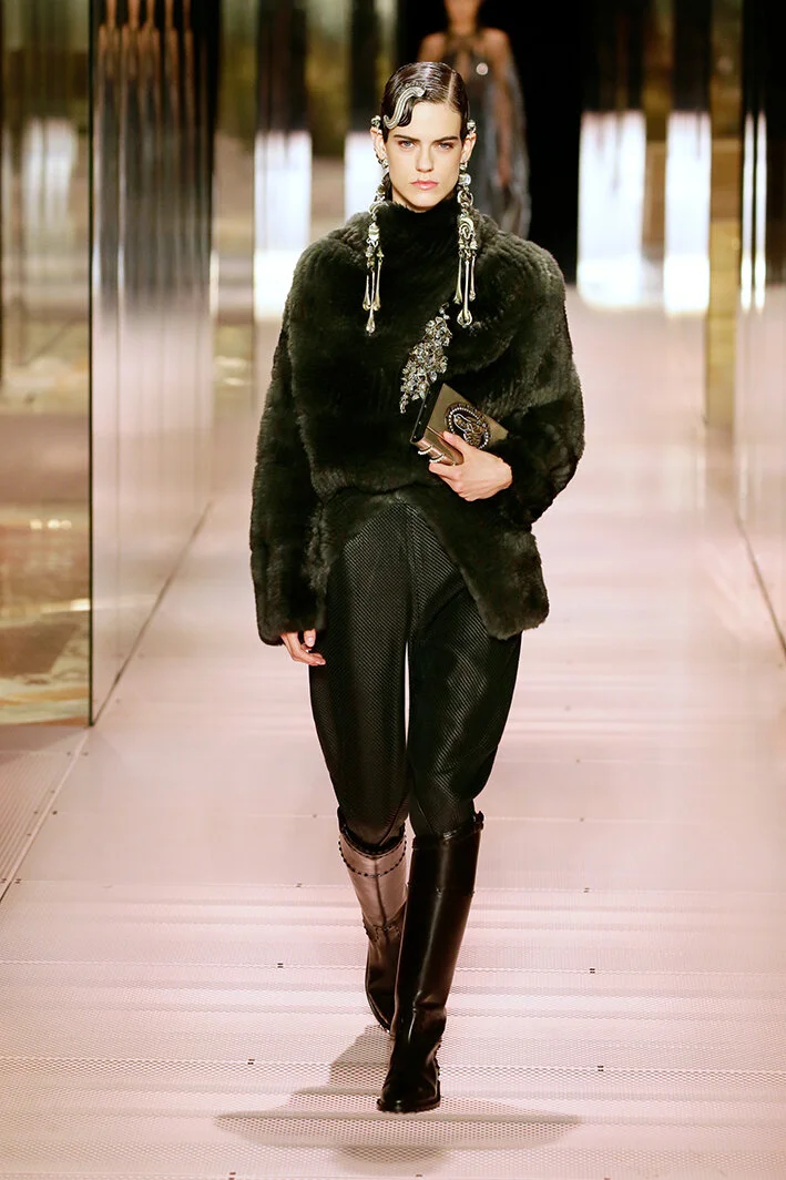 fendi-hc-po-rs21-0002.jpg