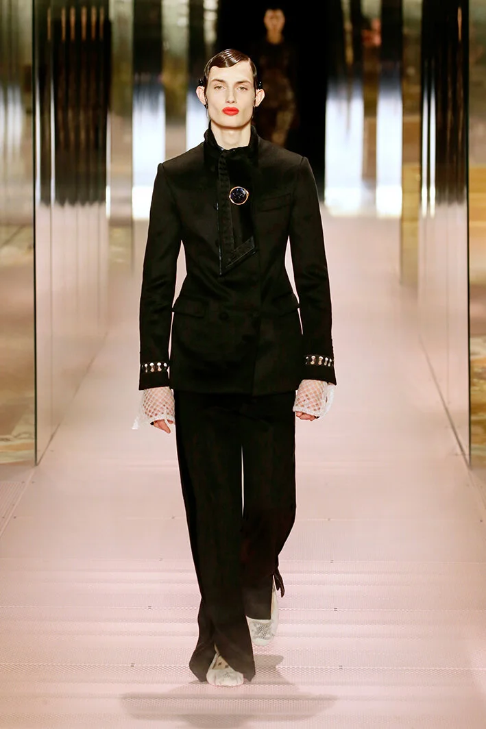 fendi-hc-po-rs21-0006.jpg