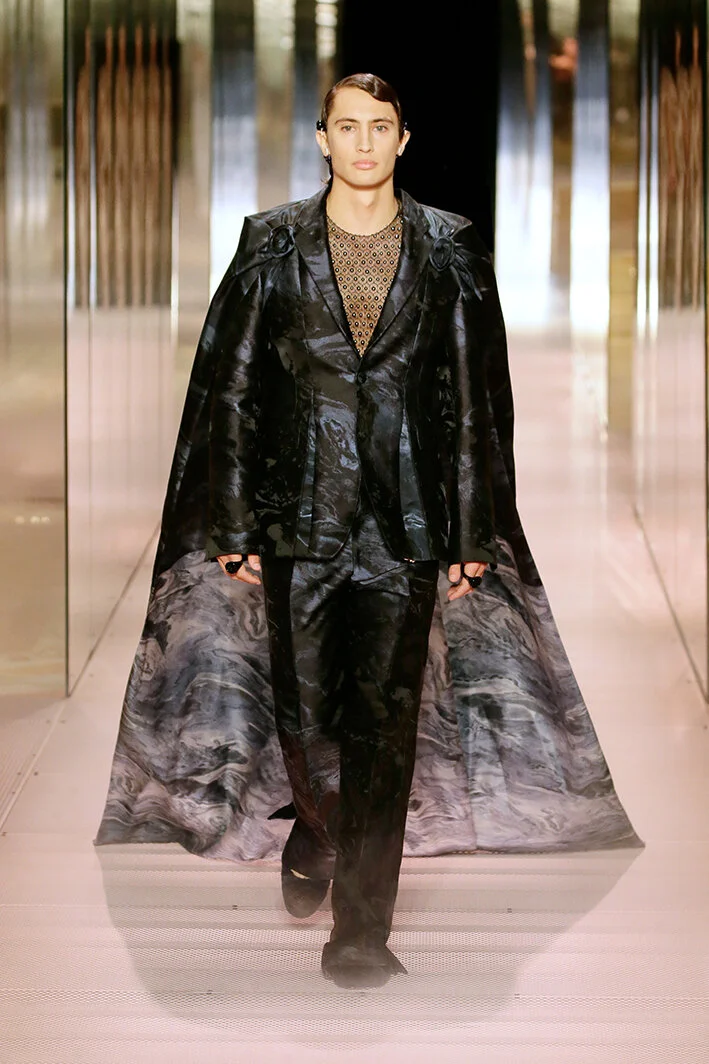 fendi-hc-po-rs21-0014.jpg