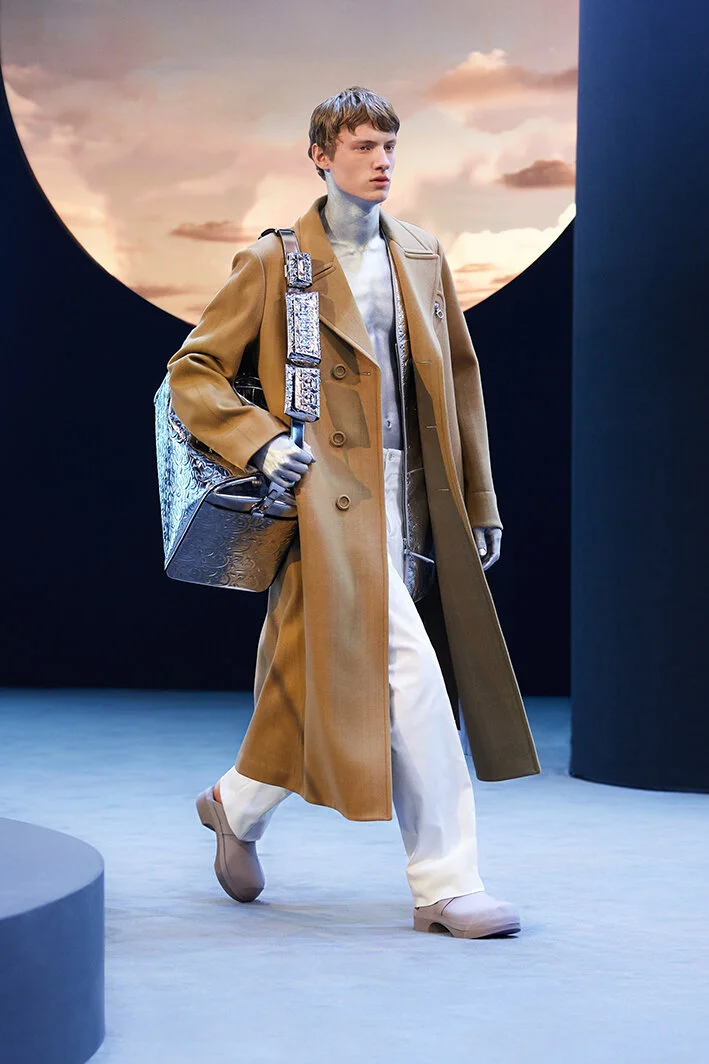 ferragamo-po-rf21-0060.jpg