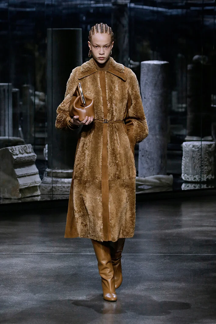 fendi-po-rf21-0001.jpg