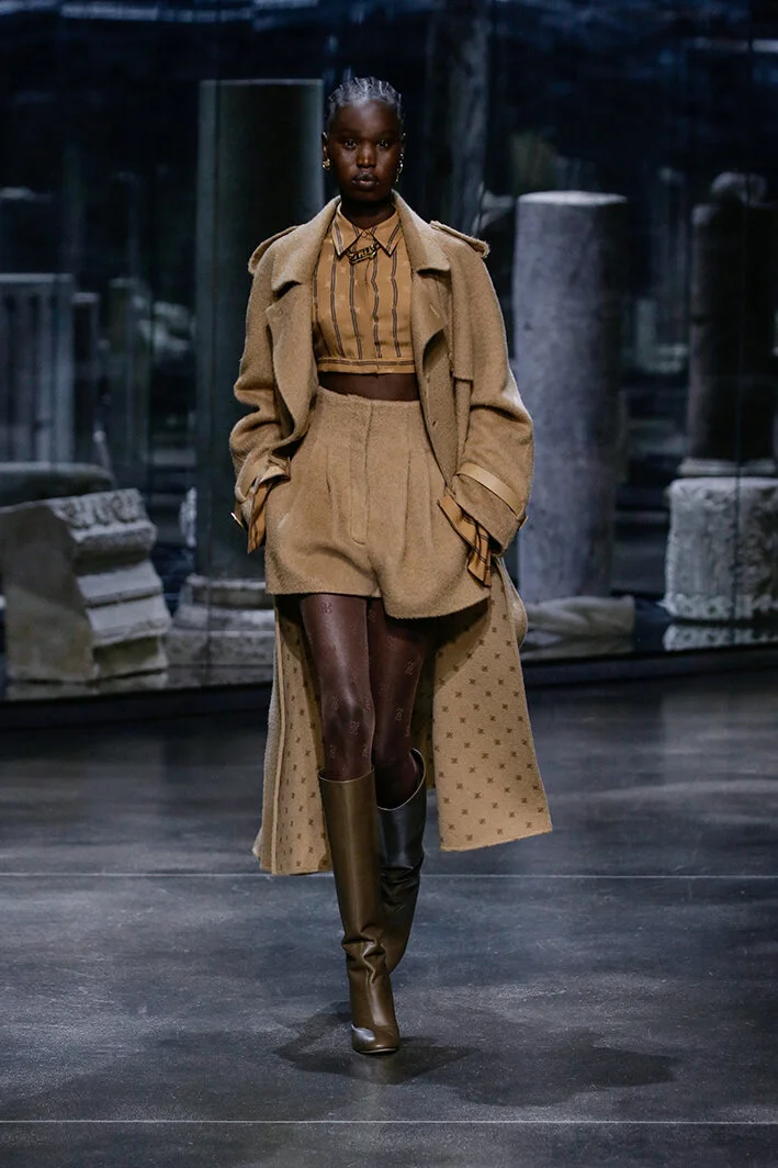 fendi-po-rf21-0004.jpg