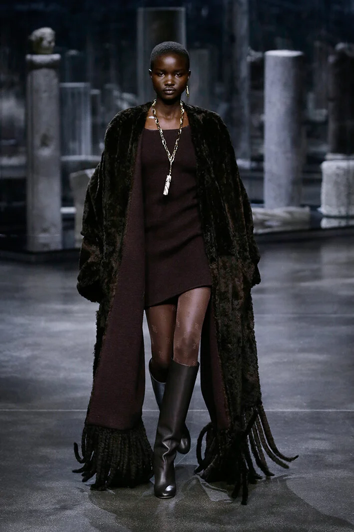 fendi-po-rf21-0032.jpg