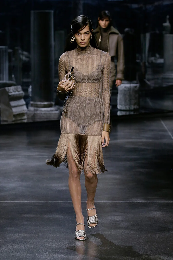 fendi-po-rf21-0037.jpg