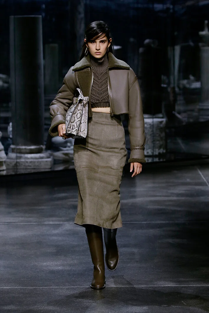 fendi-po-rf21-0038.jpg