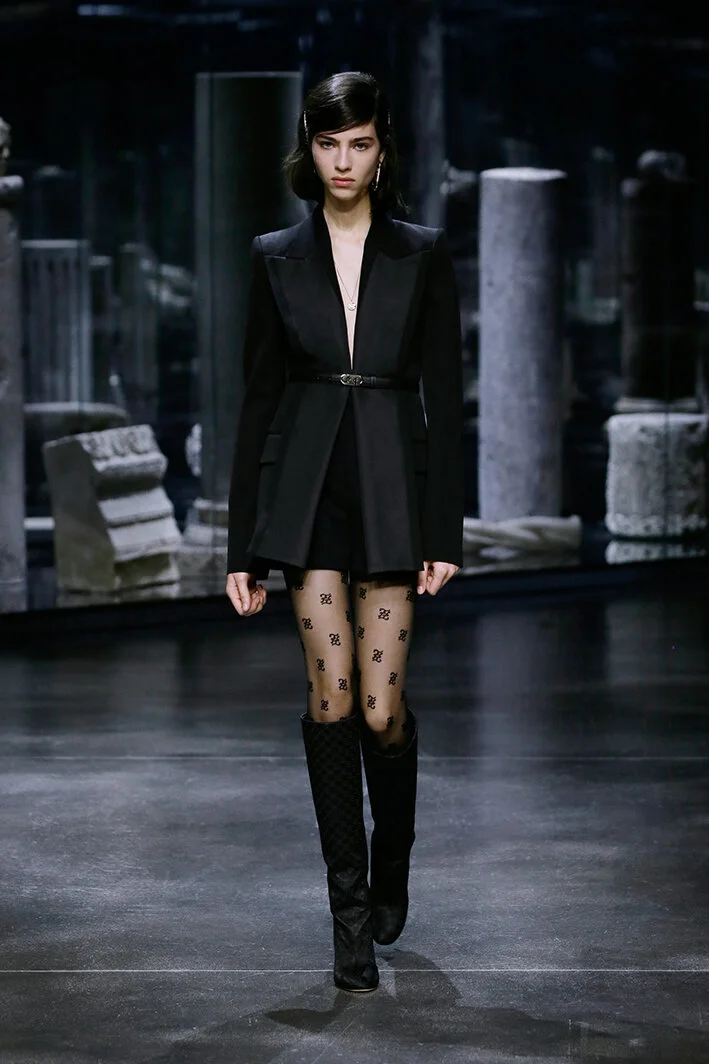 fendi-po-rf21-0054.jpg