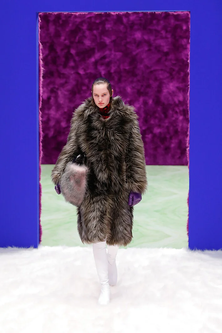 prada-po-rf21-0014.jpg