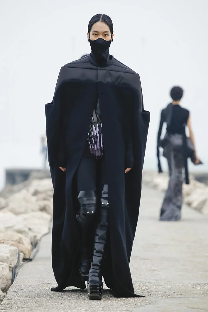 Rick-Owens-RTW-FW21-07-scaled.jpg