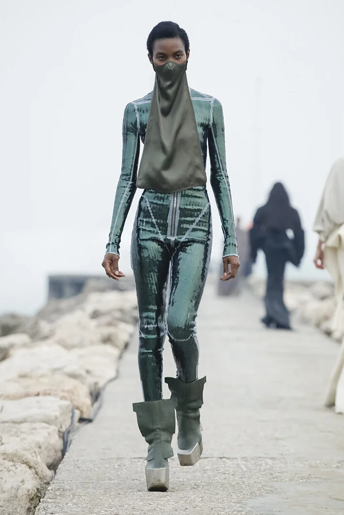 Rick-Owens-RTW-FW21-12-scaled.jpg