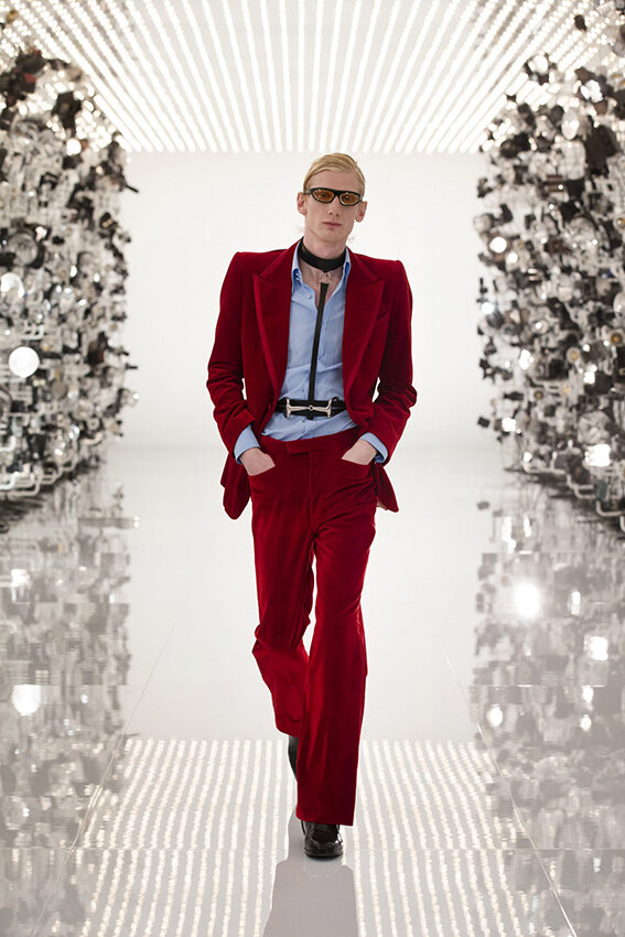 Gucci-fall-2021-aria-fashion-show-the-impression-001-scaled.jpg