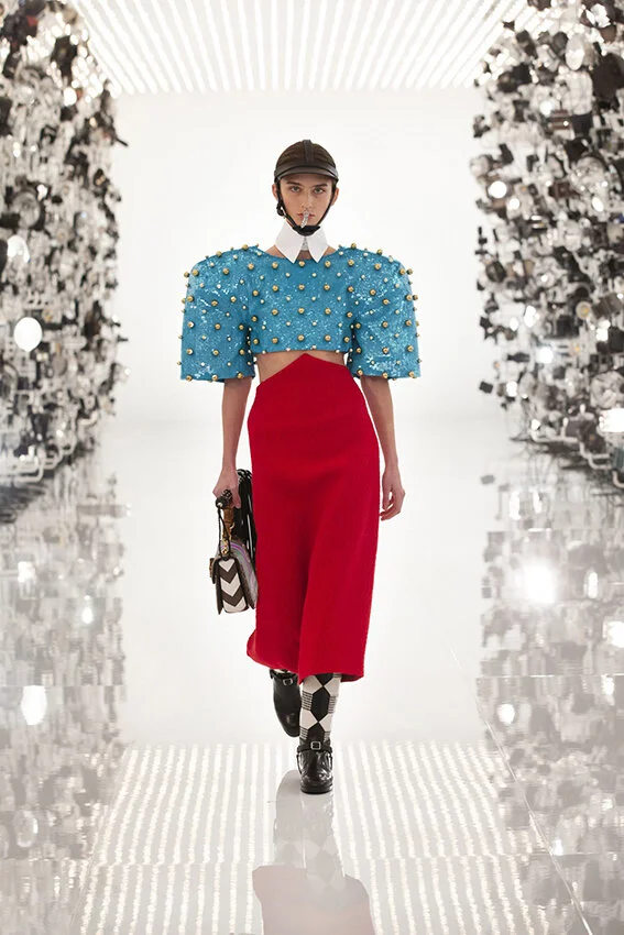 Gucci-fall-2021-aria-fashion-show-the-impression-007-scaled.jpg