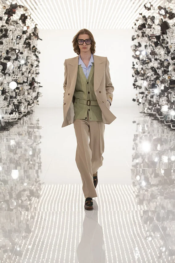 Gucci-fall-2021-aria-fashion-show-the-impression-008-scaled.jpg