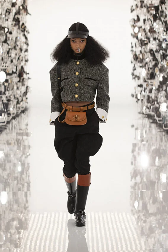 Gucci-fall-2021-aria-fashion-show-the-impression-009-scaled.jpg