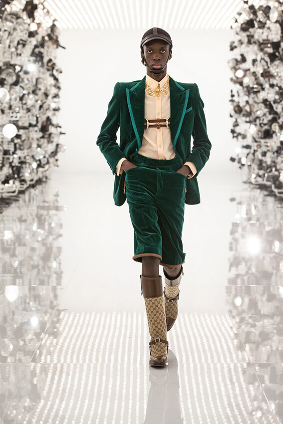Gucci-fall-2021-aria-fashion-show-the-impression-012-scaled.jpg