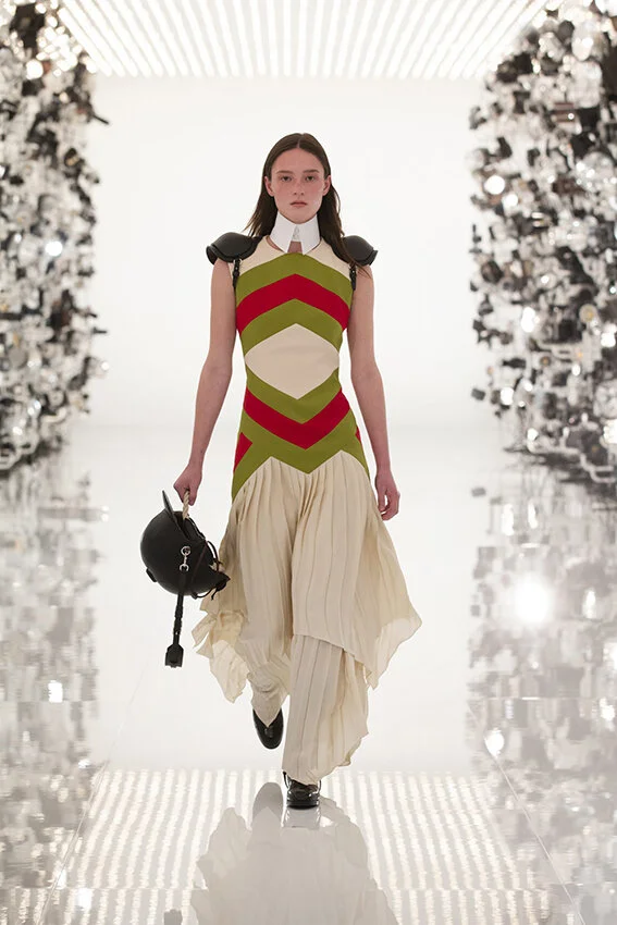 Gucci-fall-2021-aria-fashion-show-the-impression-014-scaled.jpg