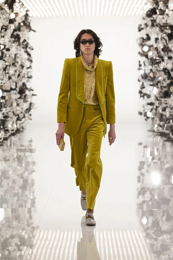 Gucci-fall-2021-aria-fashion-show-the-impression-016-scaled.jpg