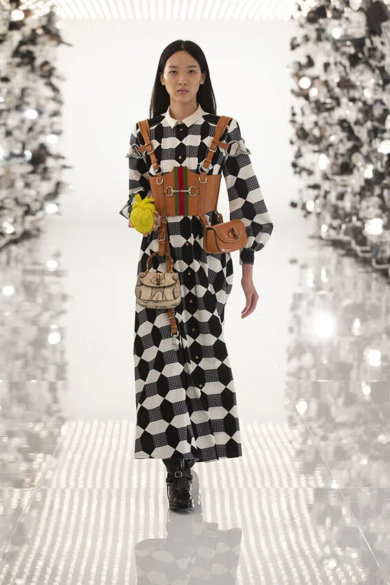 Gucci-fall-2021-aria-fashion-show-the-impression-017-scaled.jpg