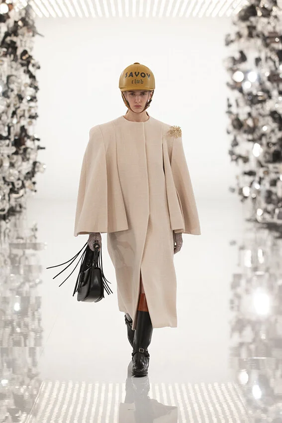 Gucci-fall-2021-aria-fashion-show-the-impression-018-scaled.jpg