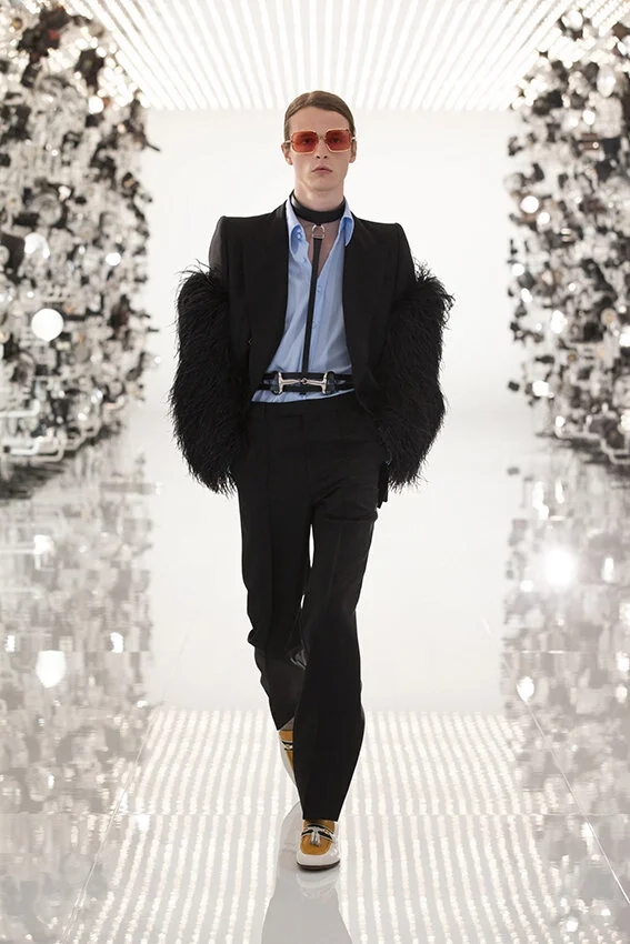 Gucci-fall-2021-aria-fashion-show-the-impression-026-scaled.jpg