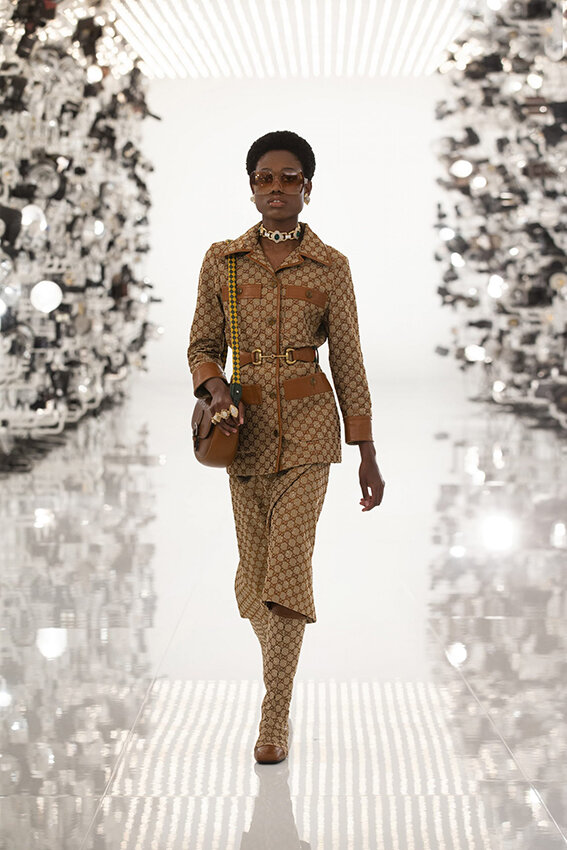 Gucci-fall-2021-aria-fashion-show-the-impression-031-scaled.jpg