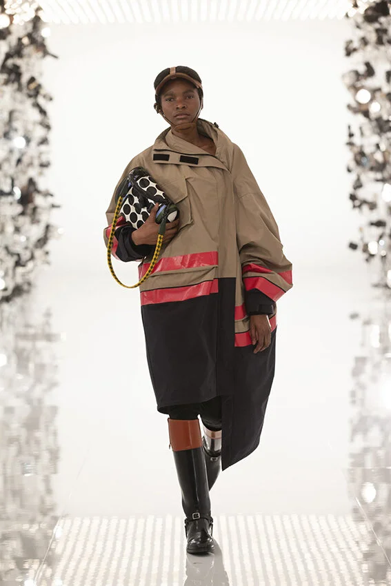 Gucci-fall-2021-aria-fashion-show-the-impression-035-scaled.jpg