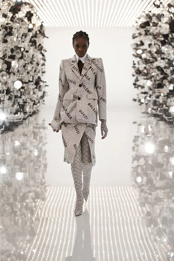 Gucci-fall-2021-aria-fashion-show-the-impression-043-scaled.jpg