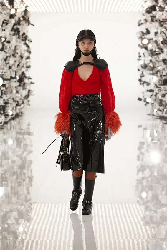 Gucci-fall-2021-aria-fashion-show-the-impression-044-scaled.jpg