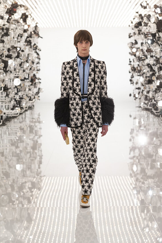 Gucci-fall-2021-aria-fashion-show-the-impression-048-scaled.jpg