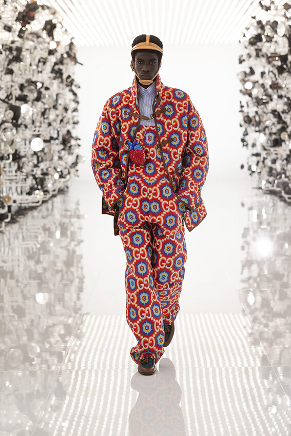 Gucci-fall-2021-aria-fashion-show-the-impression-049-scaled.jpg
