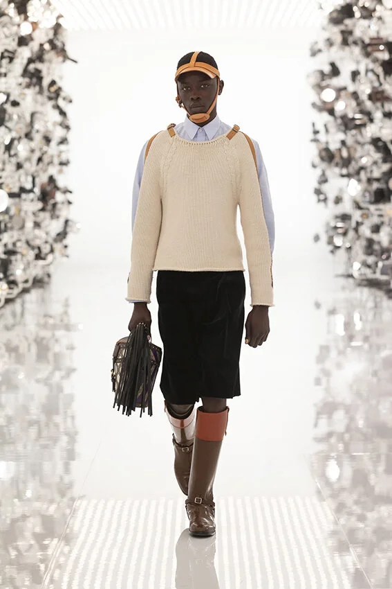 Gucci-fall-2021-aria-fashion-show-the-impression-054-scaled.jpg