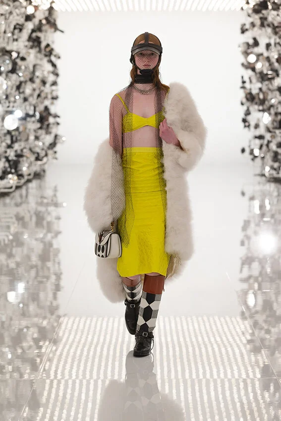 Gucci-fall-2021-aria-fashion-show-the-impression-057-scaled.jpg