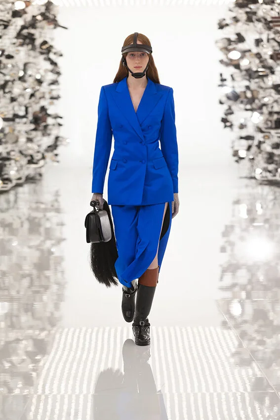 Gucci-fall-2021-aria-fashion-show-the-impression-061-1-scaled.jpg