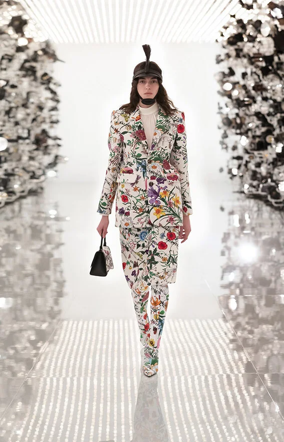 Gucci-fall-2021-aria-fashion-show-the-impression-062-1-scaled.jpg