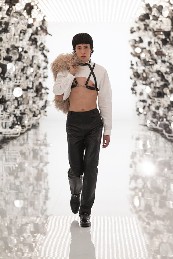 Gucci-fall-2021-aria-fashion-show-the-impression-070-scaled.jpg