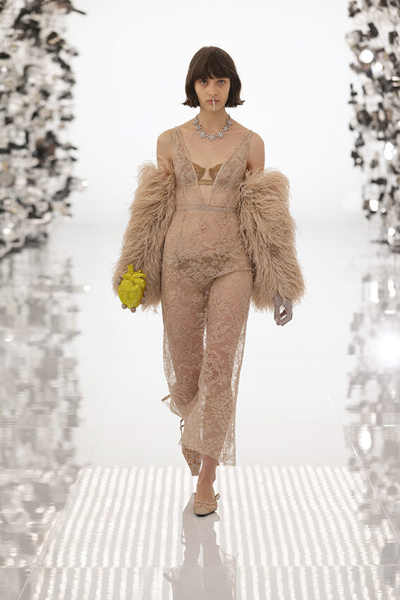 Gucci-fall-2021-aria-fashion-show-the-impression-071-scaled.jpg