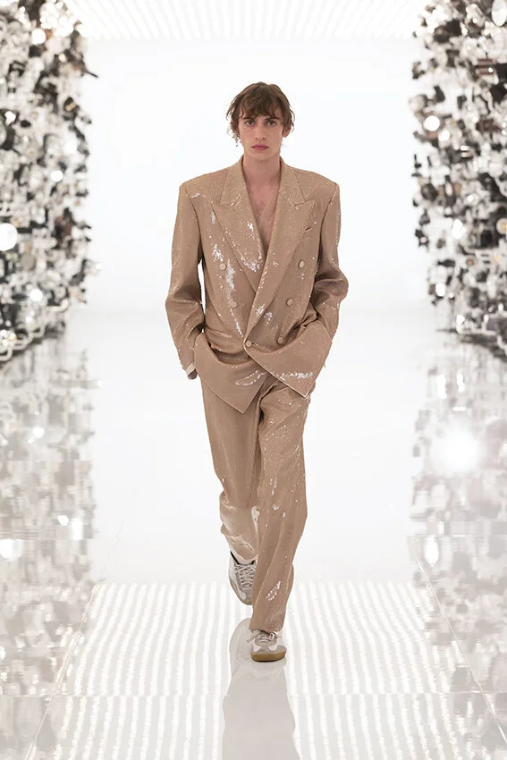 Gucci-fall-2021-aria-fashion-show-the-impression-072-scaled.jpg