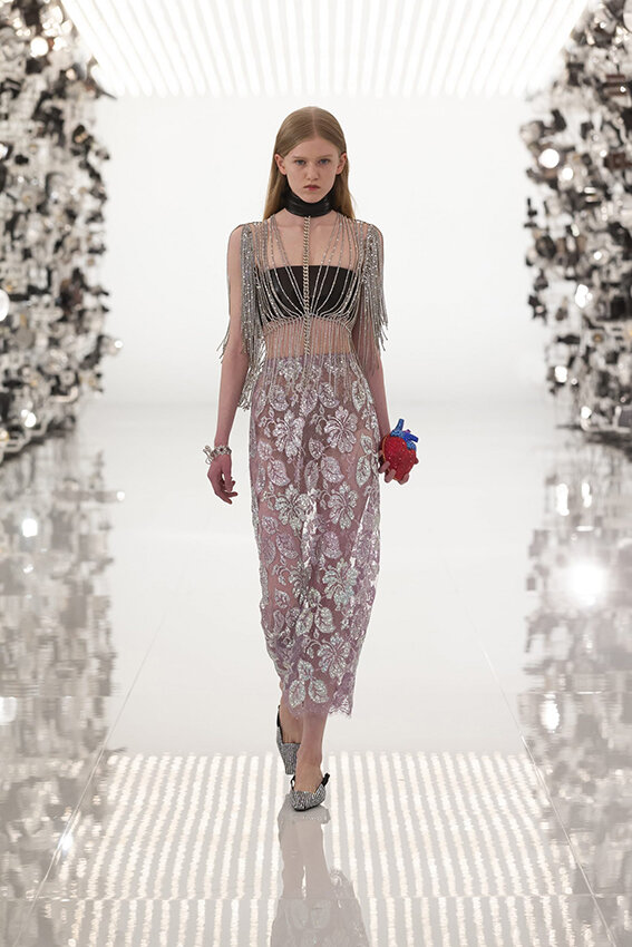 Gucci-fall-2021-aria-fashion-show-the-impression-077-scaled.jpg
