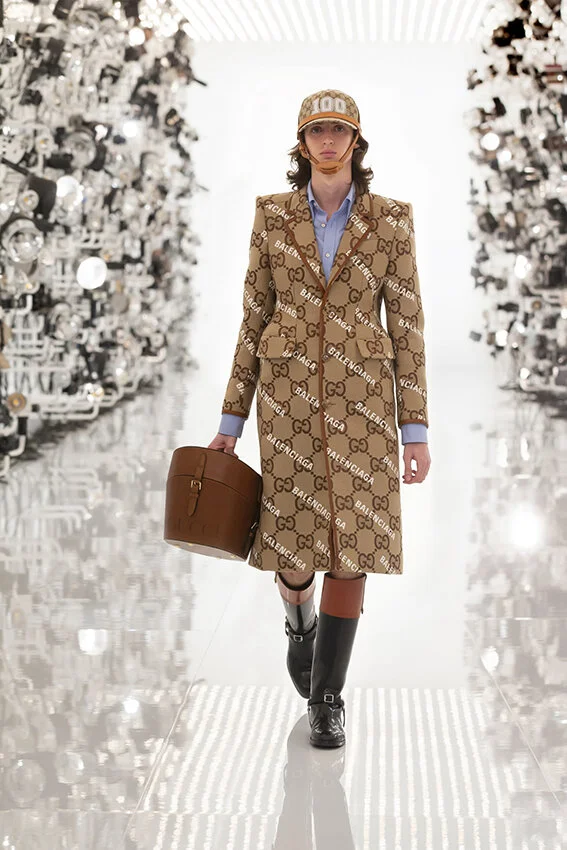 Gucci-fall-2021-aria-fashion-show-the-impression-080-scaled.jpg