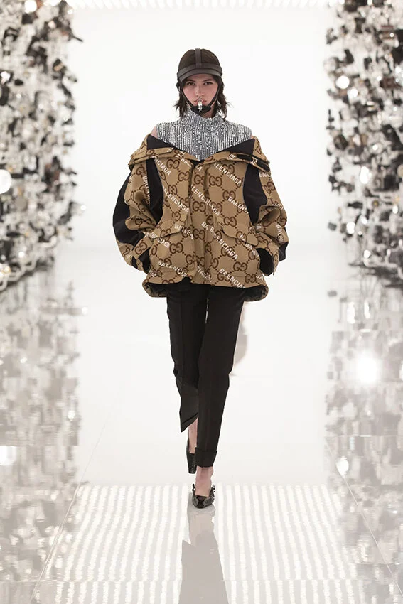 Gucci-fall-2021-aria-fashion-show-the-impression-081-scaled.jpg
