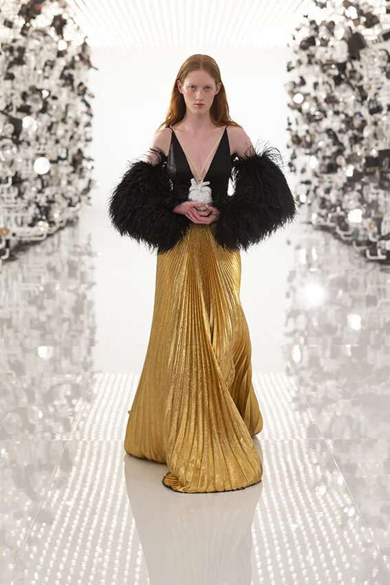 Gucci-fall-2021-aria-fashion-show-the-impression-094-scaled.jpg