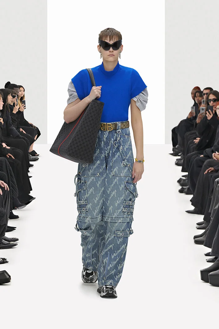 00025-Balenciaga-Spring-2022-RTW.jpeg