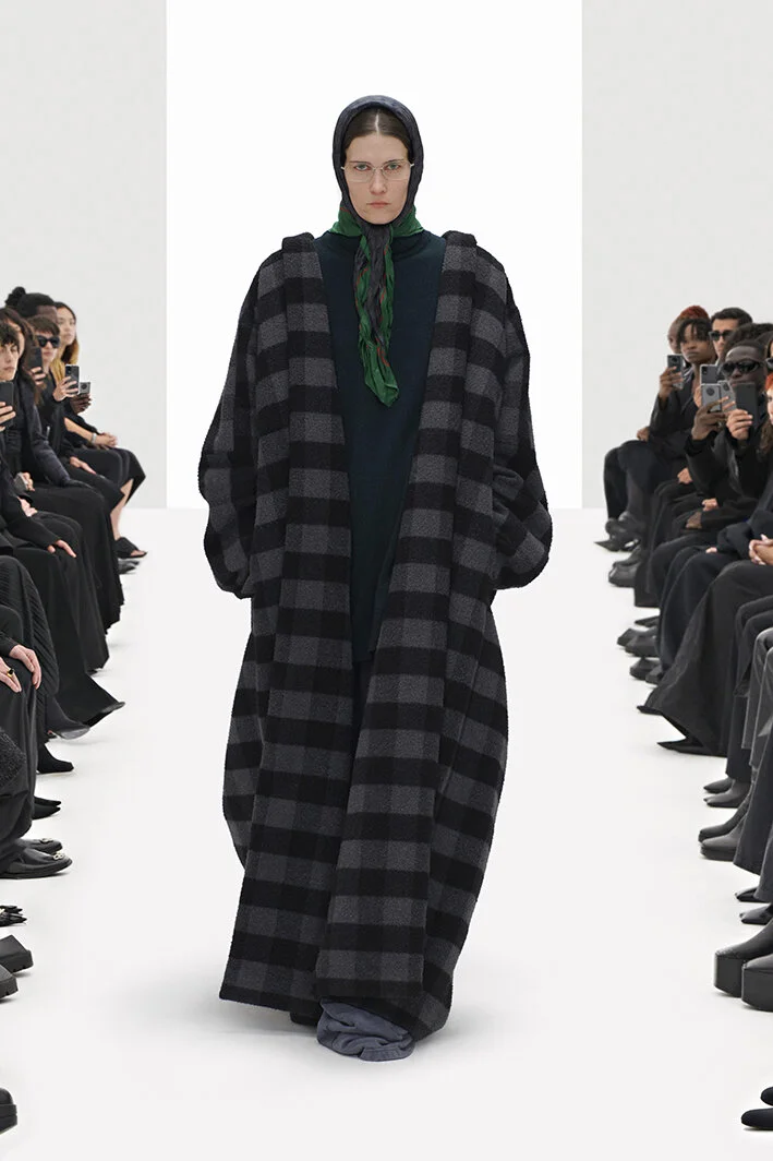 00028-Balenciaga-Spring-2022-RTW.jpeg