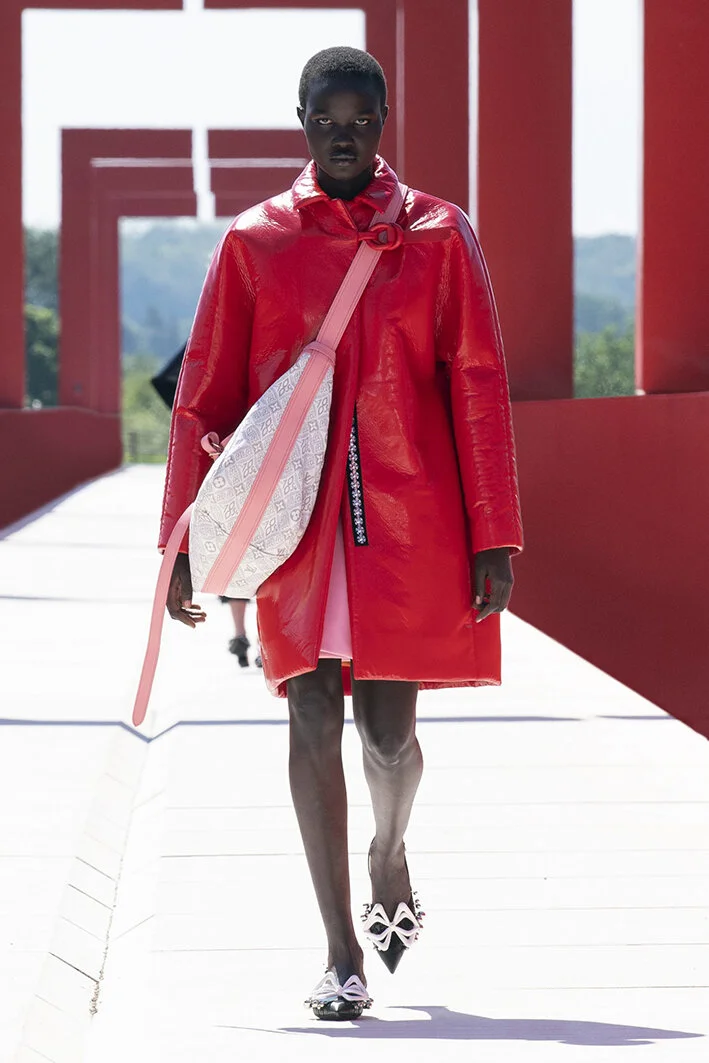 Louis Vuitton-resort-22-01.jpg