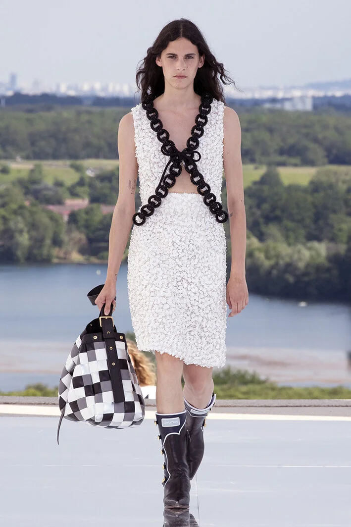 Louis Vuitton-resort-22-33.jpg
