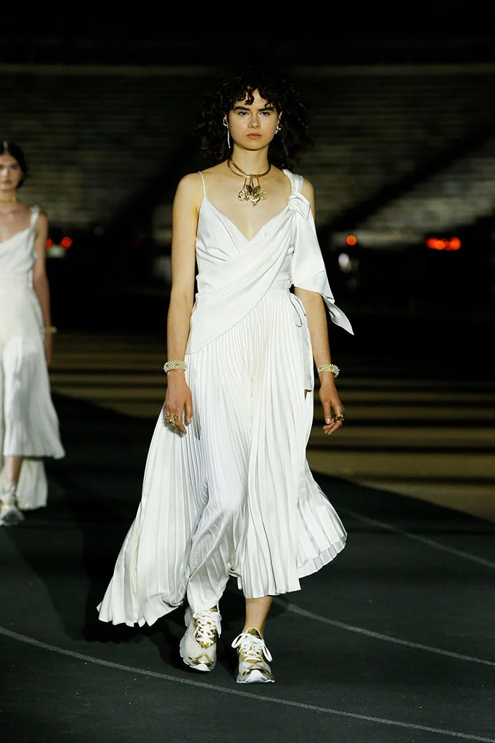 00025-Dior-Resort-2022-credit-brand.jpeg
