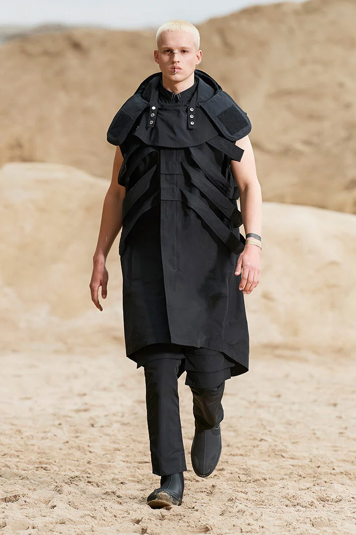 00021-Burberry-Menswear-Spring-22-credit-brand.jpeg