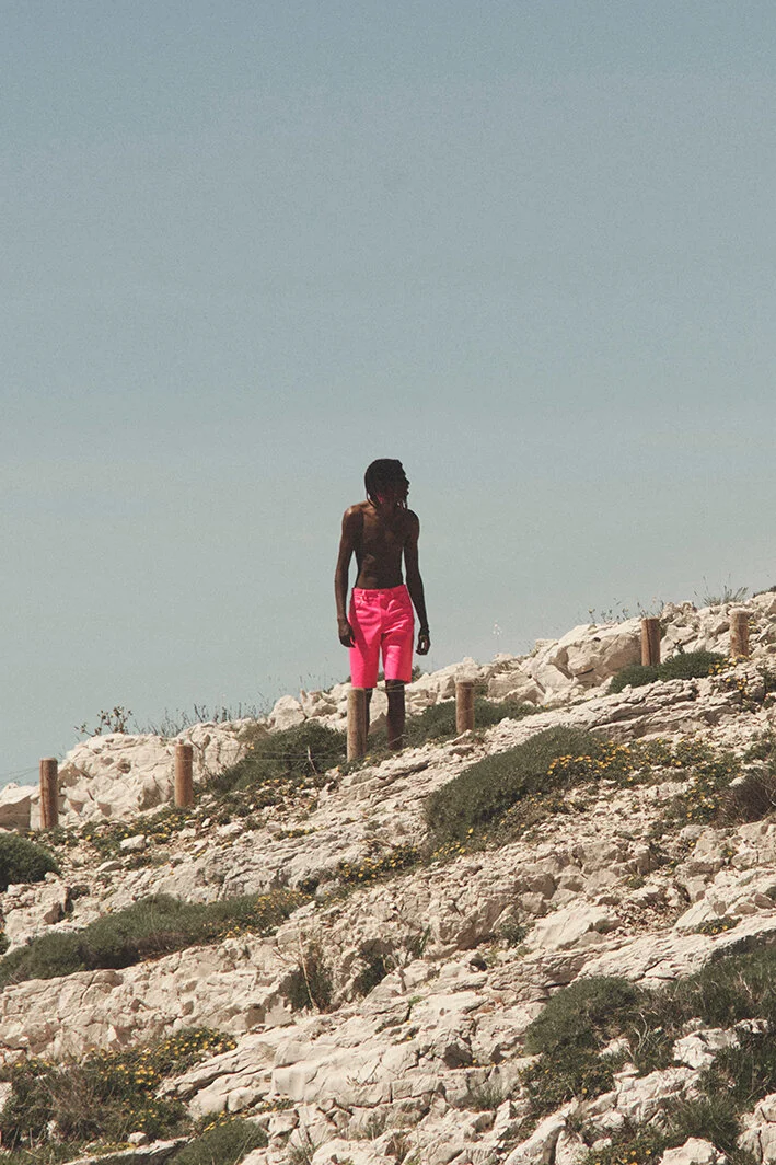 00020-Loewe- Menswear-Spring-22-credit-David-Sims.jpeg