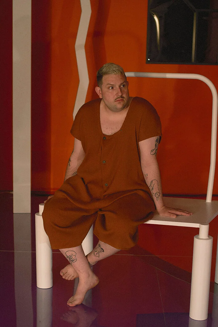 00029-Loewe- Menswear-Spring-22-credit-David-Sims.jpeg