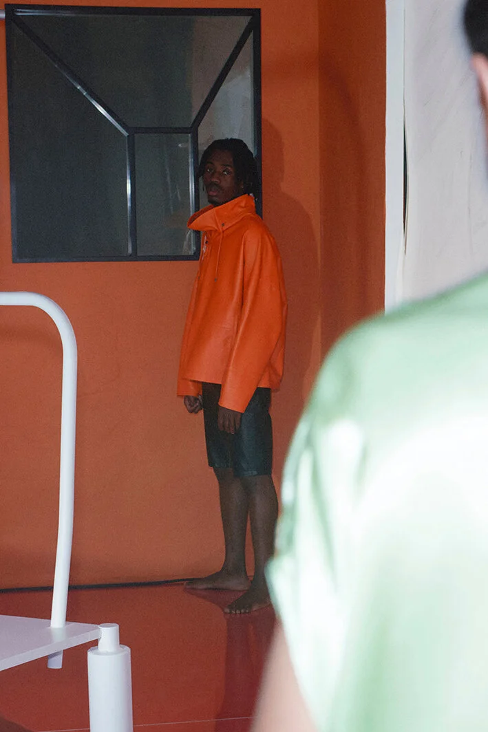 00030-Loewe- Menswear-Spring-22-credit-David-Sims.jpeg