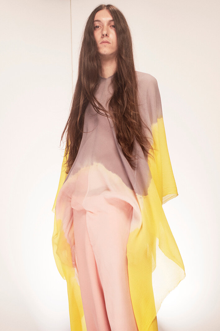 00036-Loewe- Menswear-Spring-22-credit-David-Sims.jpeg